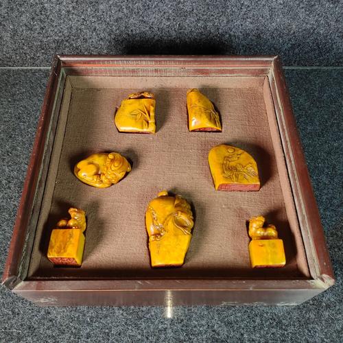拍卖标的作为一般工艺品进行拍卖;单品详情见拍卖标的物清单;特别提醒
